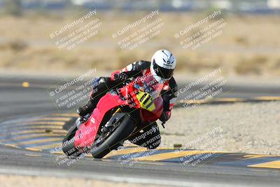 media/Dec-08-2024-CVMA (Sun) [[267e5a7075]]/Race 2-Amateur Supersport Open/